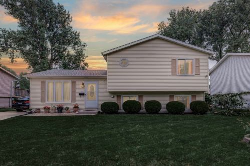 2106 Tamarack Dr, Joliet, IL 60432-2264