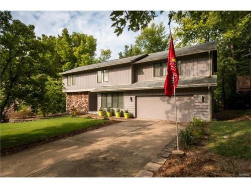881 Meadowview Ln, Columbia, IL 62236-1011