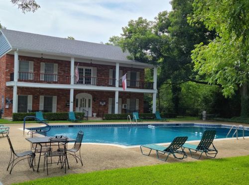 1185 Roaring Springs Rd, Fort Worth TX  76114-4417 exterior