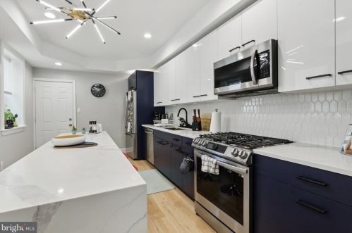 2037 6 St, Philadelphia PA 19140-4528 exterior