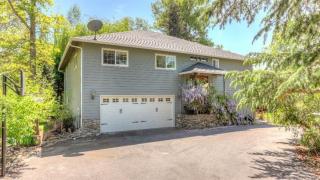 629 Royal Ave, Medford, OR 97504-6401