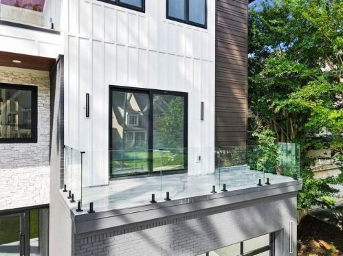 2374 Logan Cir, Atlanta GA  30318-2855 exterior