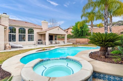 36439 Mesa Edge Dr, Yucaipa, CA 92399-5827