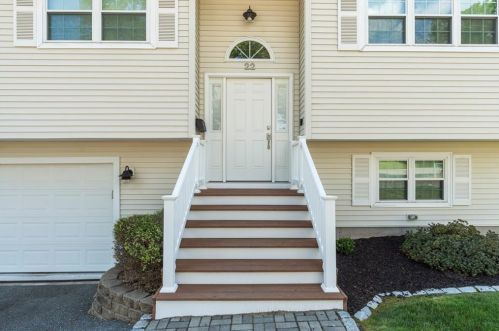 22 Terry St, Providence, RI 02904-4541