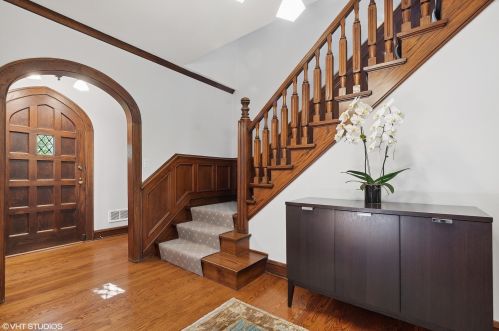 21 Lakeside Pl, Highland Park, IL 60035-5314