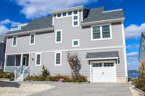 328 Ormond Dr, Lavallette, NJ 08735-2916