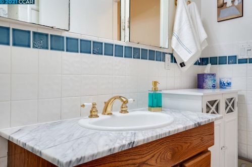 1399 Grv Way, Concord CA  94518-1208 exterior