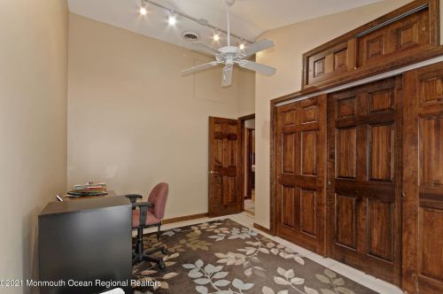 278 Edgebrook Rd, Trenton NJ 08691-3732 exterior