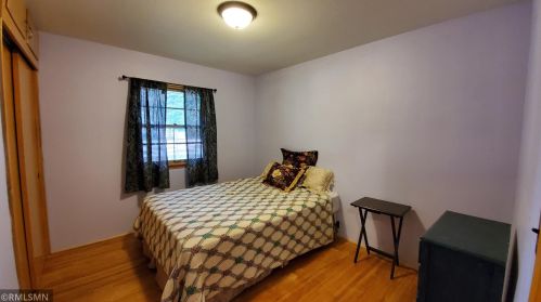 2420 Germain St, Saint Paul MN  55109-2016 exterior