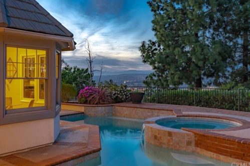 611 Frontier Ct, Anaheim CA  92807-4731 exterior