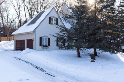 13606 Duluth Dr, Saint Paul MN 55124-8797 exterior