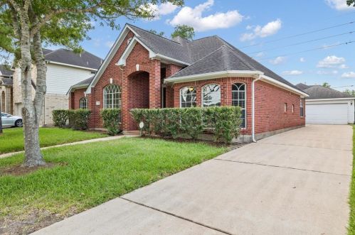 6406 Canyon Chase Dr, Richmond, TX 77469-6131