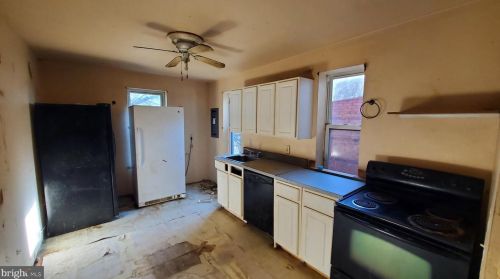 2123 Jefferson St, Harrisburg, PA 17110-2456