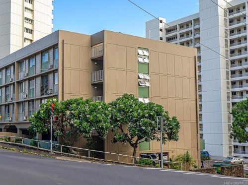 901 Prospect St, Honolulu HI  96822-3481 exterior
