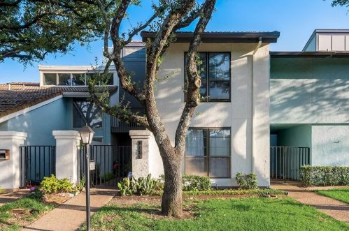 9206 Emberglow Ln, Dallas, TX 75243-3244