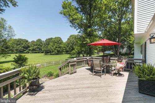 924 Riva Ridge Dr, Great Falls, VA 22066-1619