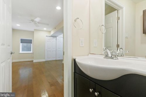1624 Catharine St, Philadelphia, PA 19146-2021