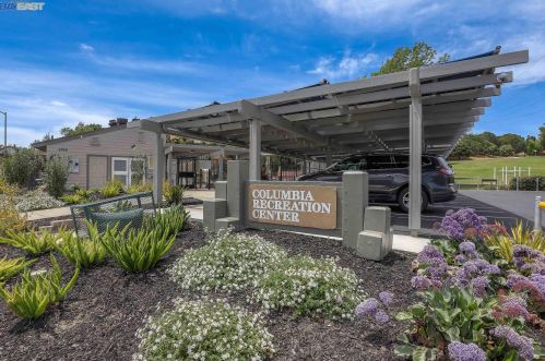 5900 Charter Oaks Dr, Hayward CA  94552-1678 exterior