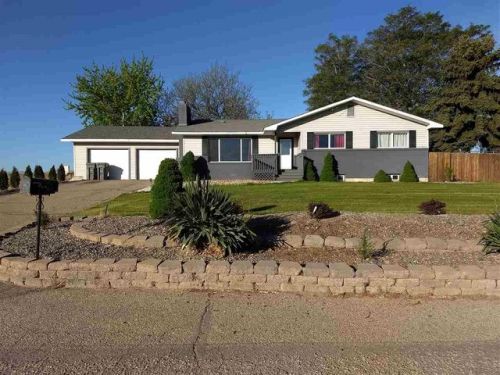 433 Canal St, Marsing, ID 83639-5196