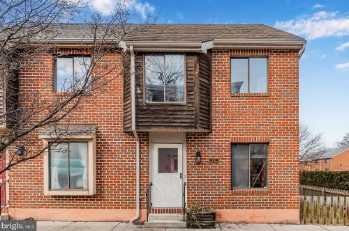 312 Herr St, Harrisburg, PA 17102-2038