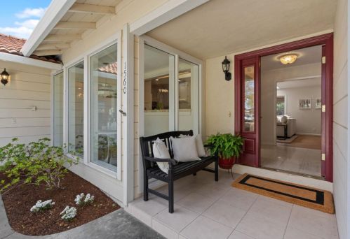 1560 Wakefield Ter, Los Altos, CA 94024-5864