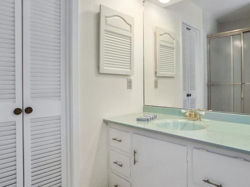 4344 Selkirk Dr, Fort Worth TX  76109-5043 exterior