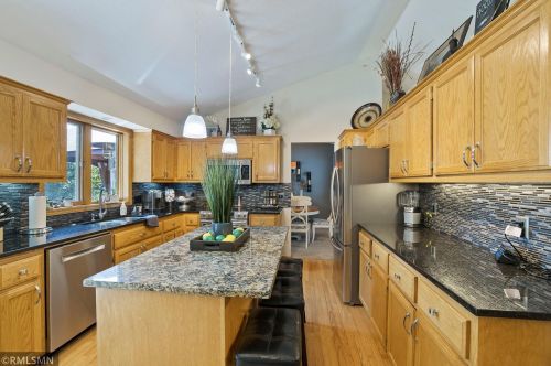 6512 137th St, Saint Paul MN  55124-4625 exterior