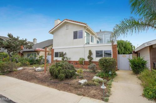 5040 Island View St, Oxnard, CA 93035-2825