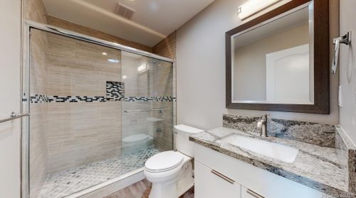 3237 Brokaw St, Honolulu HI  96815-4117 exterior