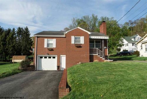 1111 Marion Ave, White Hall, WV 26554-2362