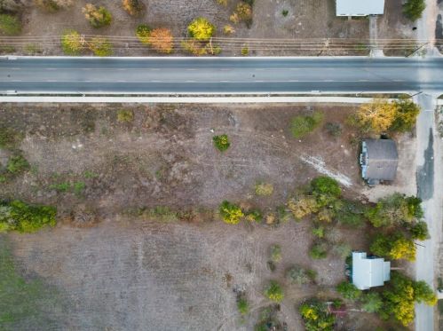 601 Burleson St, Uhland TX 78640-5323 exterior