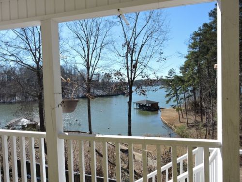 325 Sinclair Bluff Dr, Mayfield, GA 31087-5010