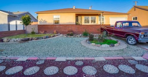 7851 Brookpark Rd, Downey, CA 90240-2164
