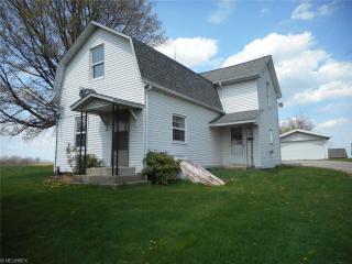 1291 Cherry Ridge Dr, Sugarcreek, OH 44681-9333