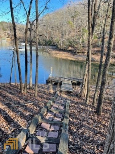 426 Reed Creek Pt, Hartwell, GA 30643-7801