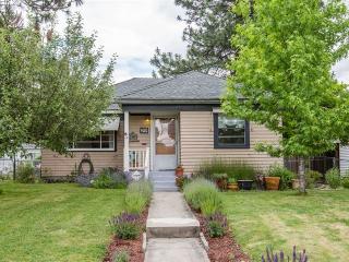 4018 Hawthorne St, Spokane, WA 99205-1334