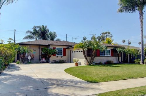 7802 Darwin Ave, Midway City, CA 92655-1512