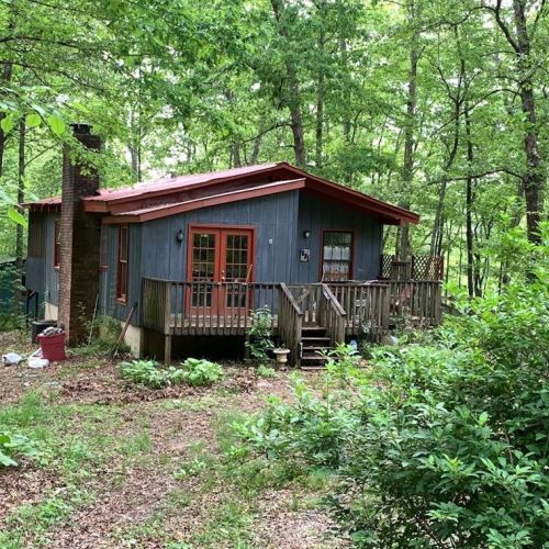 581 Wildwood Acres Rd, Cleveland, GA 30528-4345