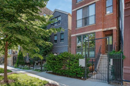 2502 Thomas St, Chicago, IL 60622-3406