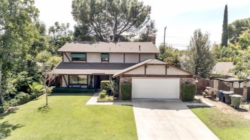 1522 Powell Ln, Redlands, CA 92374-4179