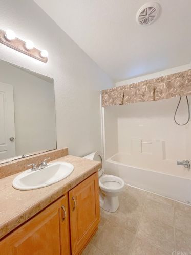 4080 1st St, Santa Ana CA  92703-4022 exterior