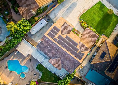 16352 Sierra Heights Dr, Riverside CA  92503-8457 exterior