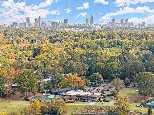 27 Cantey Pl, Atlanta GA  30327-4018 exterior