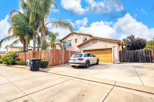 1741 Greger St, Valley Home CA 95361-8685 exterior