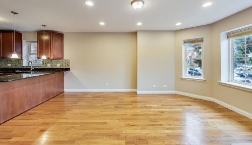 6253 School St, Chicago, IL 60634-4112
