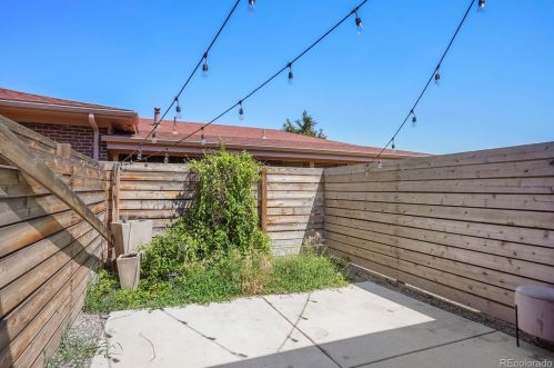 3262 Elm St, Denver CO  80207-7311 exterior