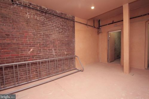 1218 8th St, Philadelphia PA  19147-5130 exterior