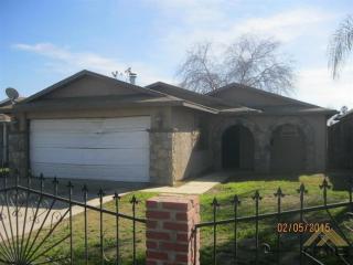 207 Wooner Dr, Arvin, CA 93203-2407