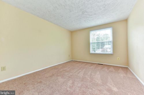 7309 Sterling Grove Dr, Springfield VA  22150-4437 exterior