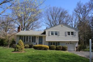 50 Hurley Ave, Wyckoff, NJ 07481-2764